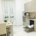 Queen Chic Apartment